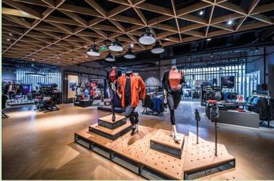 太原万象城迎来阿迪达斯运动时尚品牌体验店，引领城市运动消费新风尚